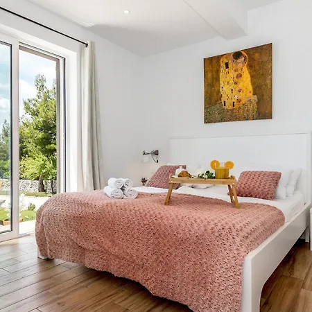 Holiday home Lantina *
