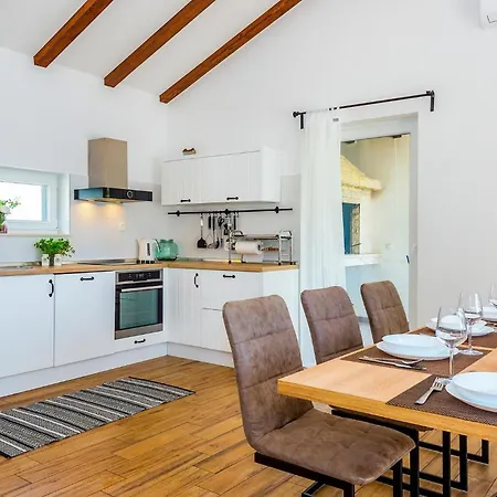 Lantina Holiday home *