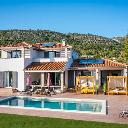 Holiday home Lantina Potege